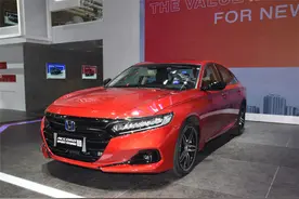 B级车之间的PK，雅阁对比天籁，这次的本田有点不一样图片