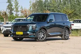2.0T+爱信8AT 传祺GS8五座四驱版上市 售价17.28万元图片