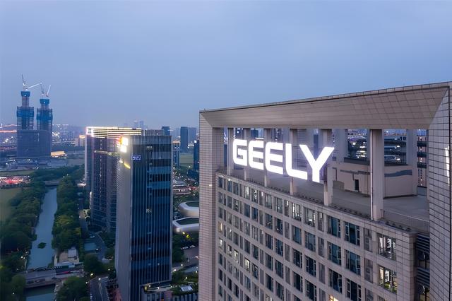 诺基亚又“活”了？不仅活得很滋润，刚刚还把吉利汽车给告了