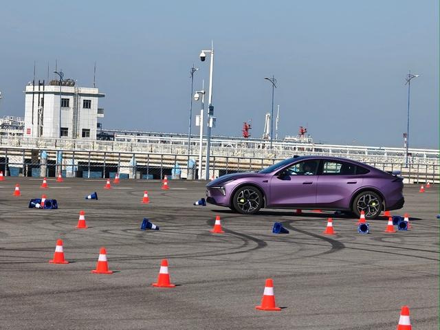 10-15万级纯电家轿怎么选？ 深度对比东风日产N7与深蓝L06