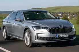 进国内的可能性似乎越来越低，全新一代斯柯达速派实车图发布图片