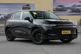 10万左右能选零跑C10吗？从以下用车场景来分析，看完心里有底了视频封面