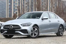 奔驰C级值得购买吗？售价34.94万C260L，全款落地34万左右图片