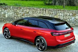 2025款大众ID.7 GTX旅行版，纯电四驱旅行车，交流异步电机图片