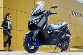 新车｜看似很香实则不然，2024款雅马哈XMAX125高端豪华小踏板图片