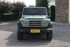 售价或将12万起，全新北京212首发亮相，配非承载式车身+分时四驱图片