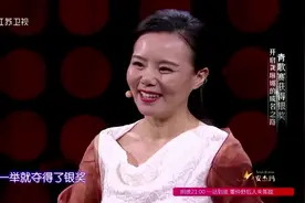 神曲《忐忑》原唱龚琳娜，最初的音乐灵感，竟然是从鸟叫开始视频封面