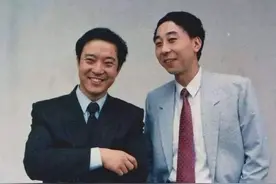 明明可以靠关系，却偏要靠才华，相声演员冯巩鲜为人知的显赫家世图片