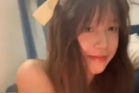 小说：丈夫跟踪妻子却忘记关闭定位，被妻子堵住：来接我下班吗？图片