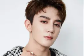 R1SE男团无惧塌房？夏之光钟丽丽疑复合，焉栩嘉被曝有新女友图片