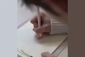 想要娃养成正确的握笔姿势？这几个神器你可能用得到图片