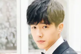 刘昊然朋友圈疑曝光，入中戏5年终于等到毕业？晒证书表欢喜图片