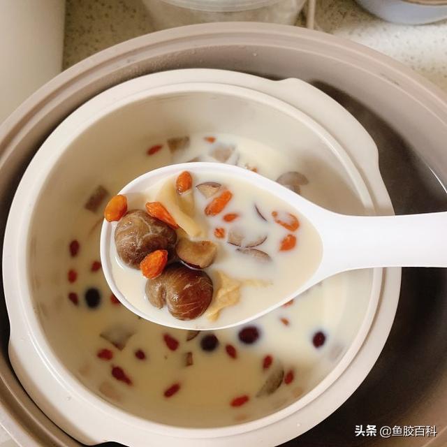 鲜奶炖花胶热量多少 2026年牛奶炖花胶的热量