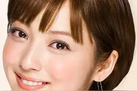 “日本素颜最美女星”佐佐木希的百变时尚穿搭，每一套都好看图片