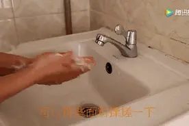 洗碗时水里加点它，不花一分钱，去油污胜过洗洁精，还不伤手！图片