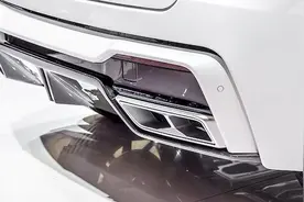 长城再次冲击高端，VV7定制版霸气来袭，尾部4个排气筒真迷人！视频封面