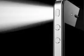 教你一招快速打开手电筒，只需要一秒，真的超级实用！