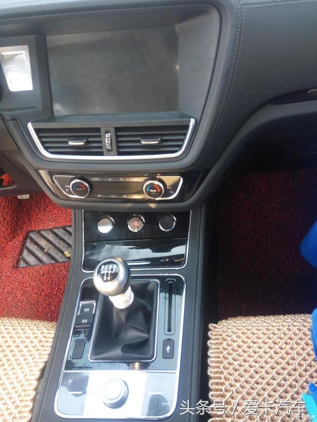 三厢车没兴趣，MPV又太长了，所以车主选择目标定在了这辆SUV上！