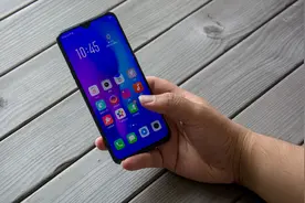 OPPO R17的几个隐藏属性实测 息屏时可一键报警视频封面