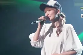 白若溪现场版《无处安放》声音空洞悦耳，完全演绎这首歌的意义视频封面