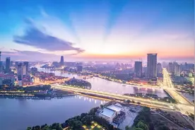 浙江又一城市崛起，经济达万亿，实力直追杭州！视频封面