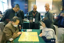 湖南象棋女子高手横空出世，比赛击败男子特级大师，中盘抽马硬杀图片