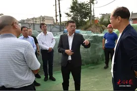 让千年古城焕发活力！张强赴古城现场办公图片