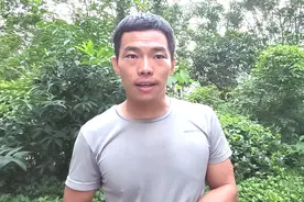 濮阳“独腿”小伙新乡抗洪现场单腿救援60多人：渴了喝几口洪水应急图片