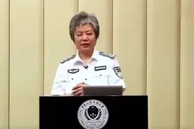 李玫瑾教授：引导孩子“克制诱惑”,只需一招就有奇效图片