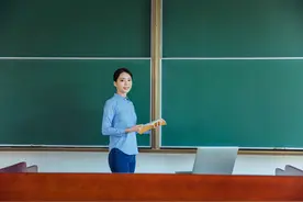 【政策解读】分类管理政策落在收费领域 ——解读《关于进一步加强和规范教育收费管理的意见》图片