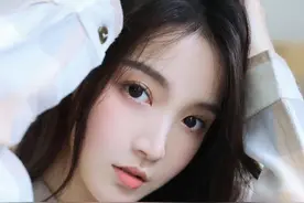 看到她们时我总是很郁闷图片