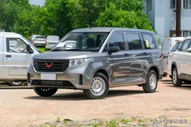 实拍宏光PLUS，6万的价格奥德赛般的享受，1.5T更有劲图片