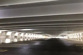 【见·闻】从闹市到空城——直击疫情之下美国零售业现状图片