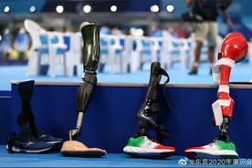 靠一张嘴打乒乓、用双腿赢得尊重，东京残奥会这些瞬间令人动容图片
