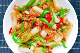 藠头清脆爽口，搭配一点瘦肉，荤素均衡，炎热夏天就这么吃够劲图片