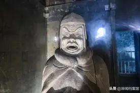 古墓里的诡异长明灯千年不灭？科学家揭露真相，佩服古人的智慧图片