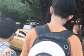 抖音“猫咪”走红了，但“铲屎官”转身那一刻，网友：全都要图片