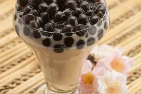 想喝奶茶又怕胖？入秋后在家自制这几款饮料，简单又好喝图片