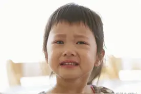 五岁女儿童言无忌，直言讨厌奶奶，扯下了家庭中的遮羞布图片