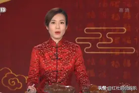 跟着央视新闻主播们学习春节穿衣技巧，中国风浓郁，平时也能穿图片