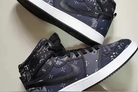 李宁和耐克对标上了？都是腰果花配色板鞋，你支持谁？图片