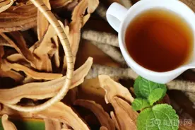 辟谣！隔夜茶有毒，喝了还会致癌？专家给出了答案图片
