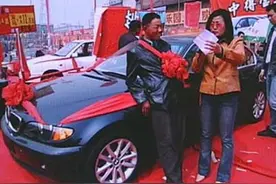90年代掀起全民抓奖狂潮：2元抽摩托车和桑塔纳，其实是个骗局图片