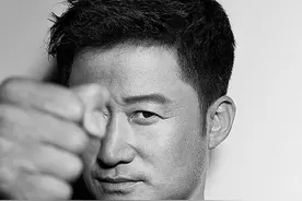 吴京旧闻趣事：家中招贼，叮嘱不要打死，少林历练，吓退搭讪路人图片