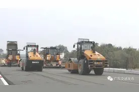 云茂高速7座隧道已顺利贯通，确保年底建成通车…图片