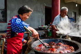 排骨焯水时，用冷水还是热水？老厨子终于传授了，大家赶快学一下视频封面