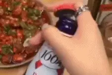 浙江已有多人被这种能开酒瓶的网红戒指“咬伤”！消防员一个实验揭开背后真相图片