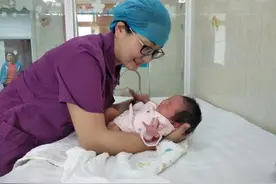 谁在承载生命之重：护士节，倾听白衣天使们的“心声”图片