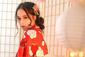 小说：穿越而来的她捡到失忆的他，两个人的小日子，苦中带甜图片