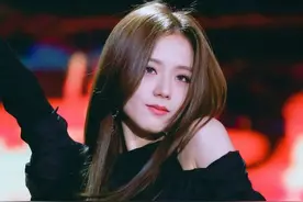 Blackpink Jisoo，到底是人间四月还是漂亮废物？图片